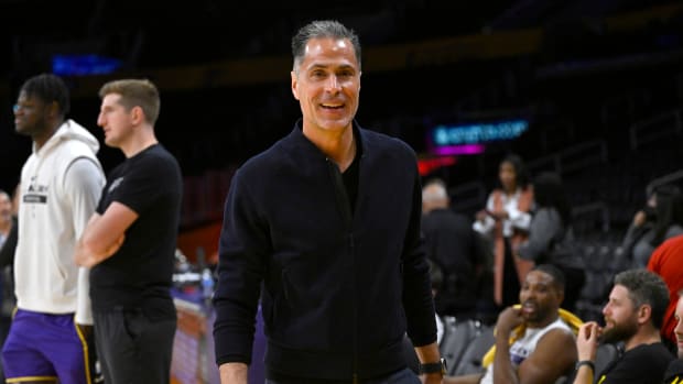 rob pelinka lakers